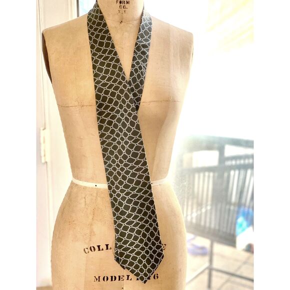 VTG Giorgio Armani Silk Olive Sage Green Cream Geometric Silk Tie Made in Italy - Picture 1 of 5
